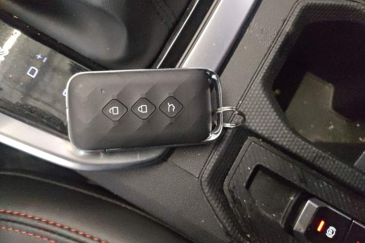 Used Wuling Alvez 2022 1.5T CVT Trendy & Cool Edition