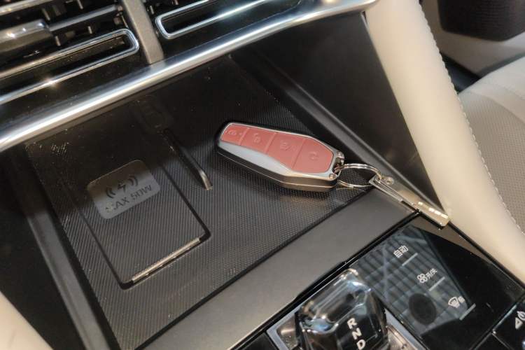 Used BYD Song PLUS New Energy 2025 DM-i 112KM Prestige Model Interior 1