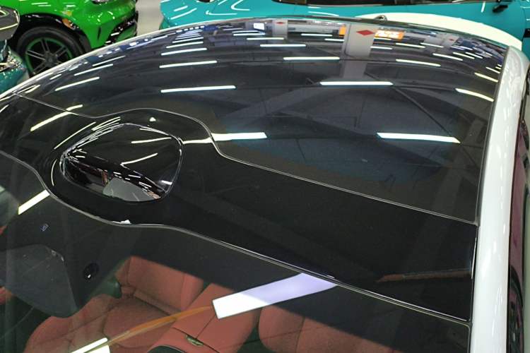 Used Xiaomi Auto SU7 2024 Four-Wheel Drive Ultra-Long Range Advanced Intelligent Driving Max Edition Roof