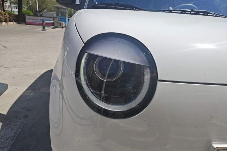 Used CHANGAN NEVO Lumin 2025 205 km Xiangqin Version Right Front Headlight