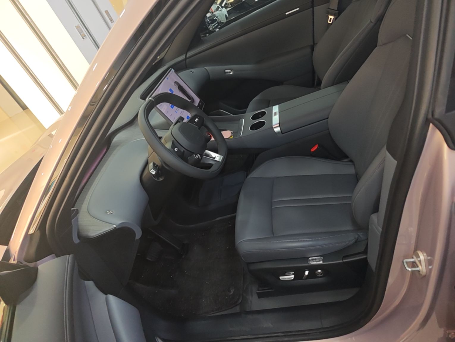 Xiaomi Auto YU7 2025 Ultra-Long Range Rear-Wheel Drive Version — снимка 17