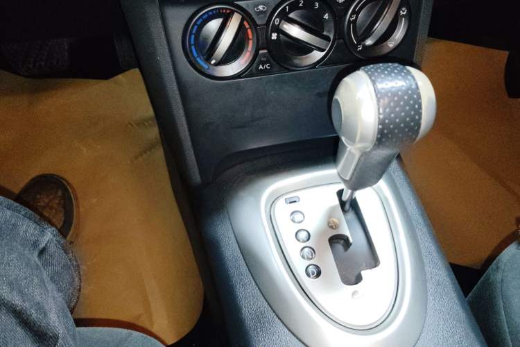 Used Nissan Qashqai 2015 2.0 XL Coolfire CVT 2WD