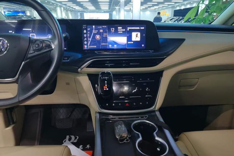 Used Buick GL8 2023 ES Lu Zun Deluxe Model Audio And AC Panel