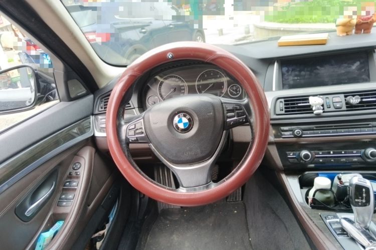 Used BMW 5 Series 2014 525Li Luxury Design Package
