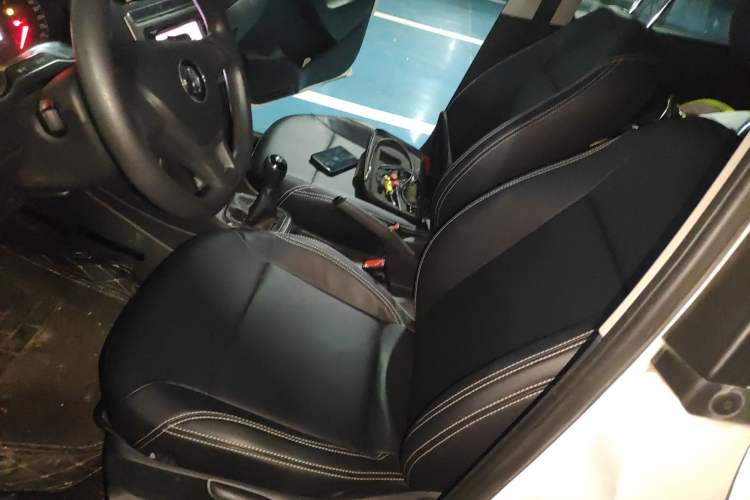 Used Volkswagen Polo 2016 1.4L Manual Fashion Model Left Front Seat