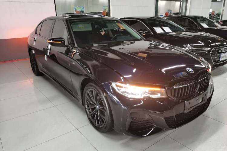 Used BMW 3 Series 2020 Facelifted 325Li M Sport Night Edition Package Front Right 45 Deg