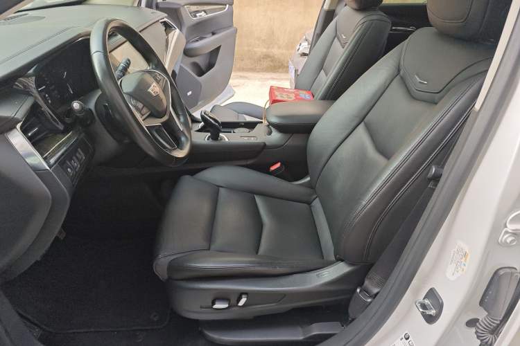 Used Cadillac XT5 2016 25T Luxury Model