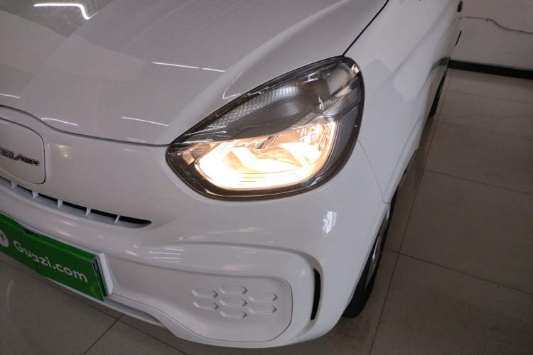 Used Roewe Clever 2021 302 km New Four-Seater Super-Efficient Version Left Front Headlight