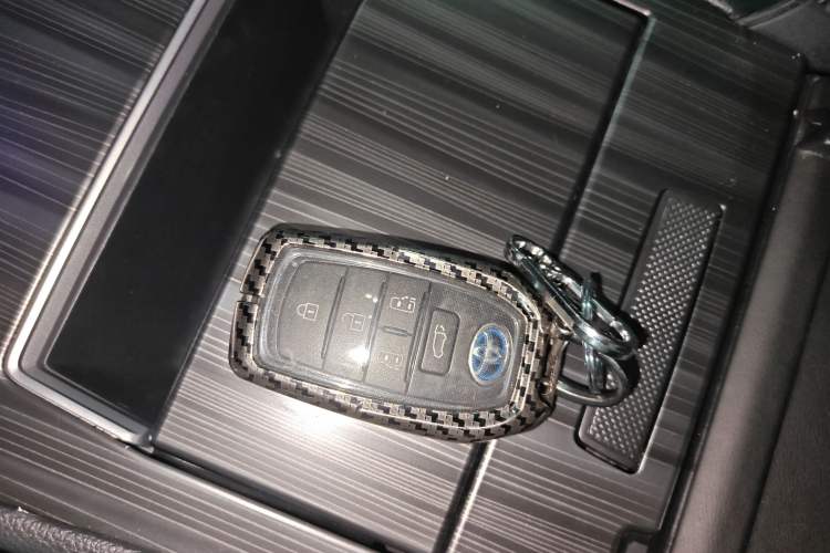 Used Toyota Sienna 2021 2.5L Hybrid Platinum Edition