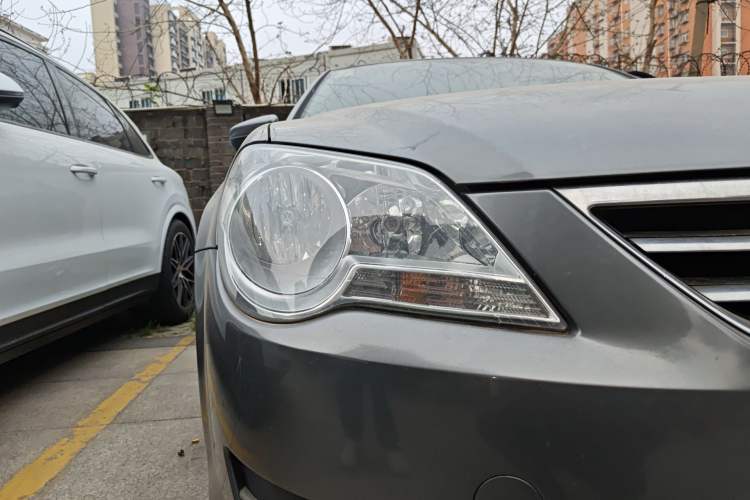 Used Volkswagen Bora 2012 1.6L Manual Fashion Edition
