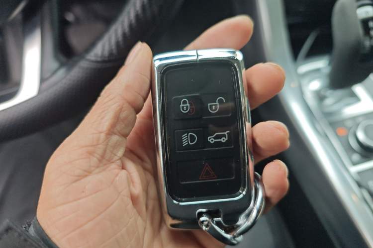 Used Land Rover Range Sport 2014 3.0 SC V6 HSE Vehicle Key