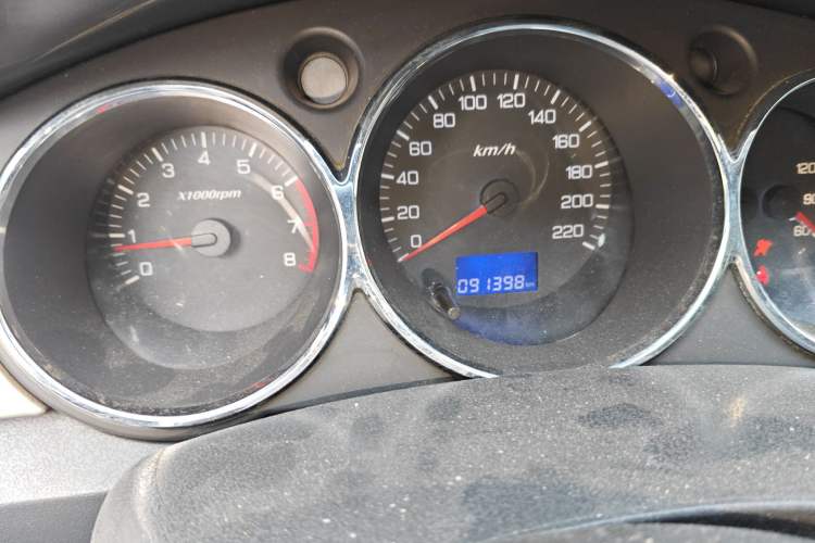 Used Dongfeng Aeolus S30 2012 1.6L Manual Zunya Model CNG