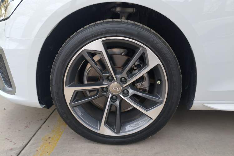 Used Audi A4L 2020 40 TFSI Fashion Dynamic Model Exterior 4