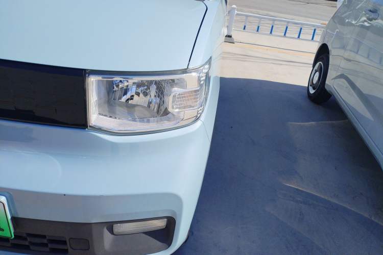 Used Wuling Hongguang MINIEV 2020 Lite Version Lithium Iron Phosphate Left Front Headlight