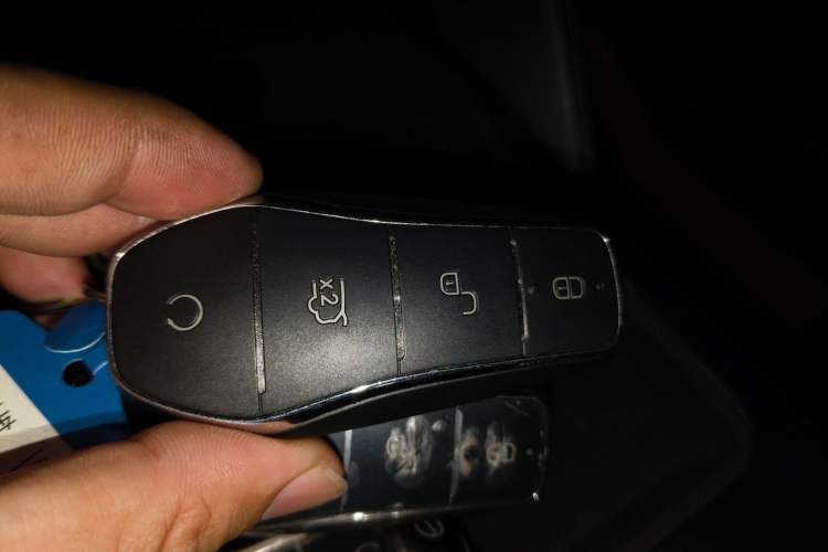 Used BYD Song L DM-i 2025 Intelligent Driving Version 160 km Beyond-Range Type