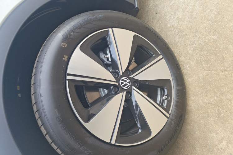 Used Volkswagen ID.4 X 2025 Smart Version Pure & Intelligent Enjoyment Edition