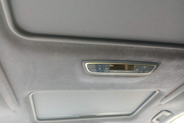 Used Buick GL8 2020 Avenir Avia Four-Seat Luxury Edition
