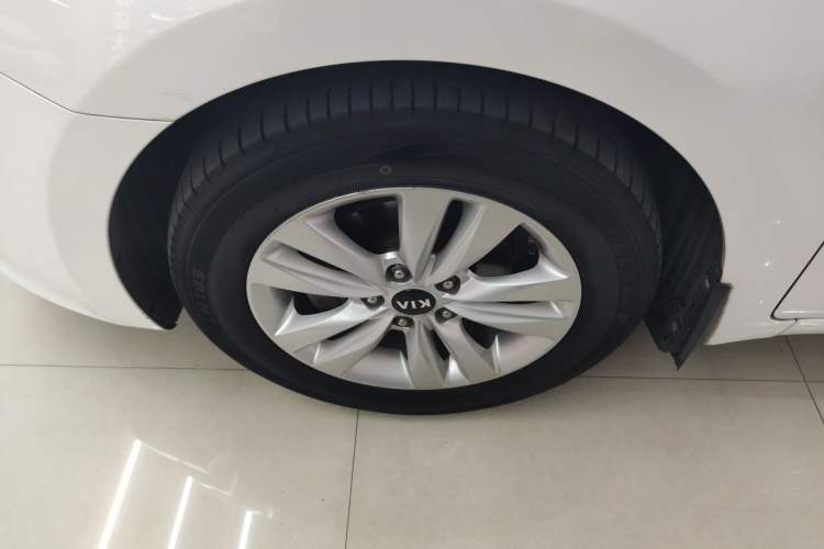 Used Kia K4 2014 1.8L Automatic GLS
