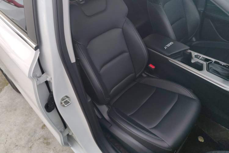 Used Geely Auto Emgrand 2025 4th Generation 1.5L CVT Luxury Version