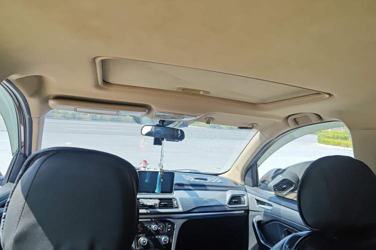 Used BAIC Weiwang M50F 2017 1.3T Standard Model Headliner