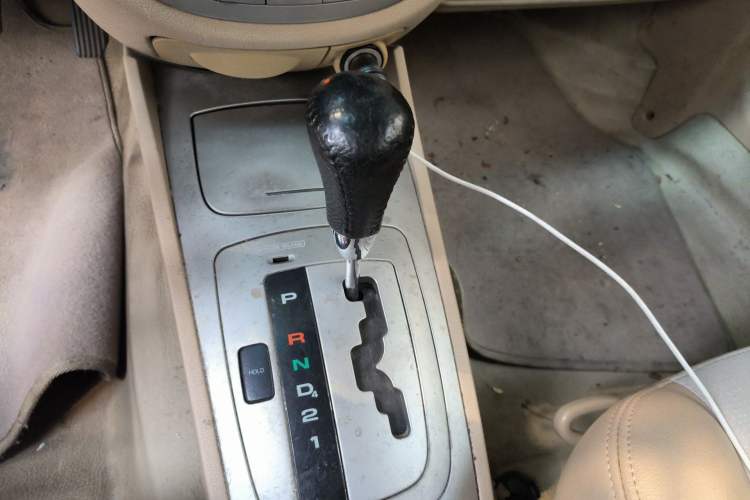 Used Buick Excelle 2011 1.6LX-AT Gear Lever