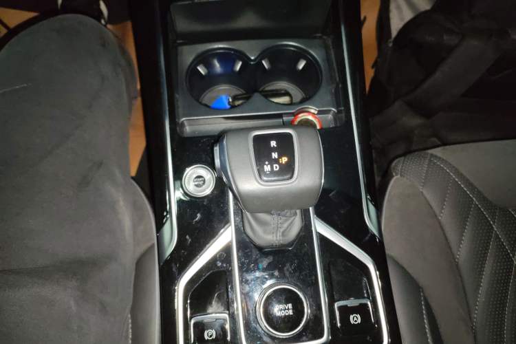 Used Hongqi HS5 2022 Revised Version 2.0T Smart Connect Flagship Edition