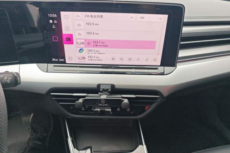 Used Volkswagen Lamando 2024 Lavida L 280TSI DSG Cool & Spicy Edition Audio And AC Panel