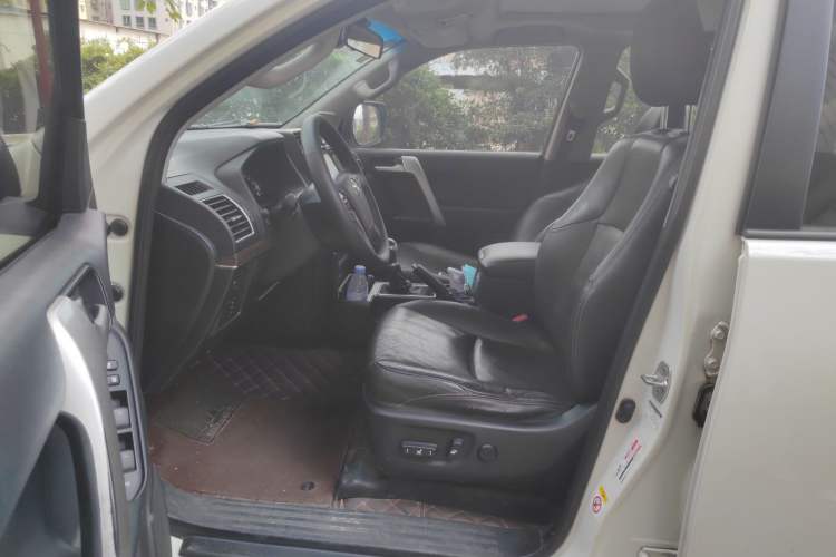 Used Toyota Prado 2018 3.5L Automatic TX-L with Rear-Mounted Spare Tire
