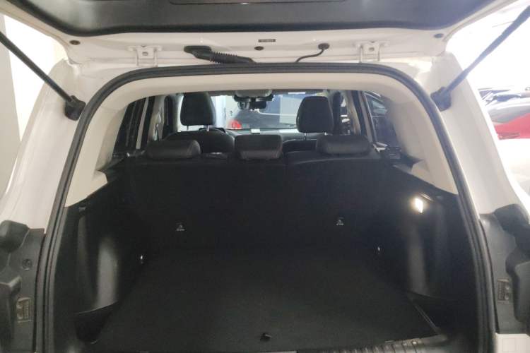 Used Haval DARGO 2021 1.5T DCT Two-Wheel Drive Labrador Edition Trunk