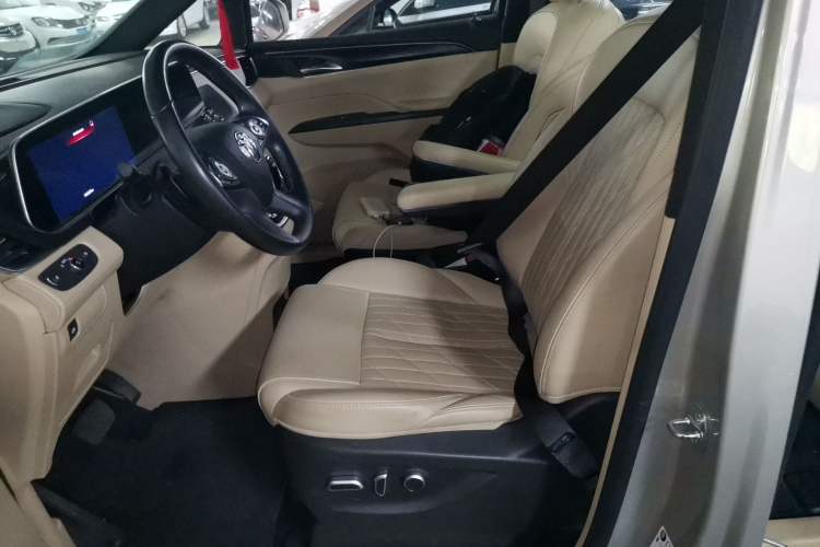 Used Buick GL8 2022 ES Land Cruiser 653T Luxury Model