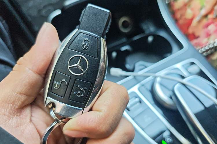 Used Mercedes-Benz C-Class 2018 C 200 L Sport Edition Vehicle Key