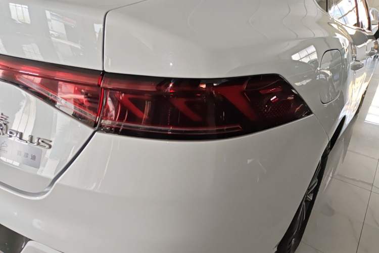 Used BYD Qin PLUS 2024 HONOR Edition DM-i 55KM Leading Model
