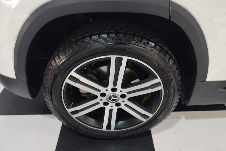 Used Mercedes-Benz GLA 2022 GLA 220 4MATIC Right Rear Wheel Hub