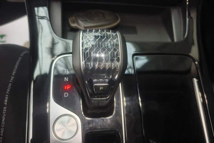 Used GAC Trumpchi M8 2024 Master Series 400T Ultimate Edition Gear Lever