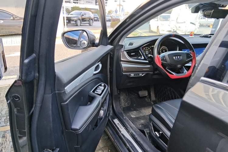 Used Geely Auto Emgrand GT 2018 1.5T MHEV YAOCHI Edition
