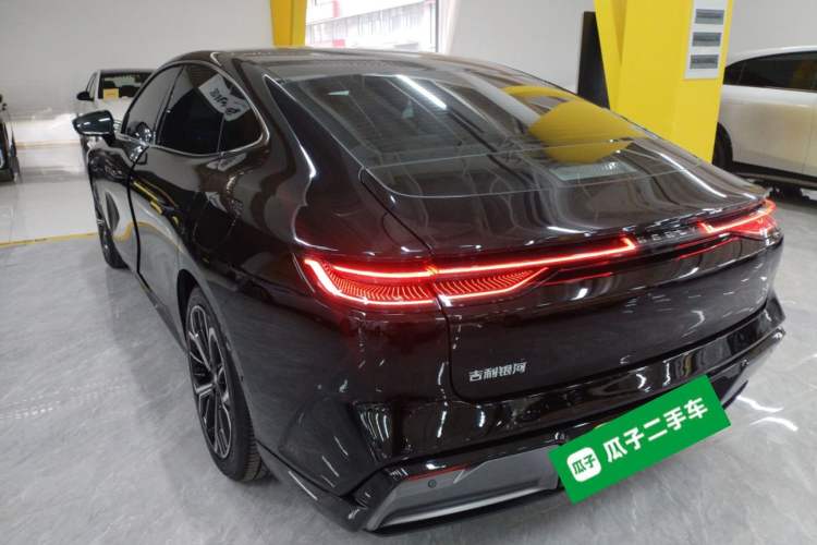 Used Geely Galaxy E8 2025 575 km Exploration Intelligent Driving Edition
