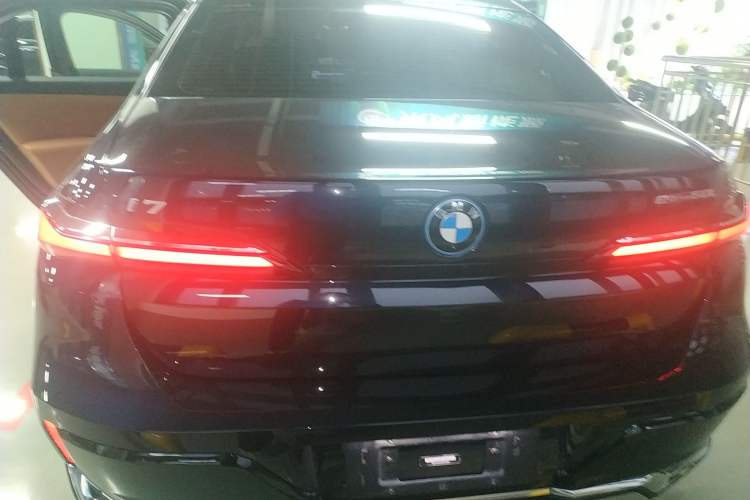 Used BMW i7 2023 eDrive50L Leading M Sport Package
