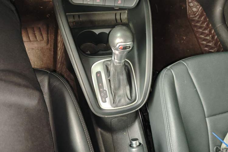 Used Audi A1 2014 30 TFSI Comfort Model Gear Lever