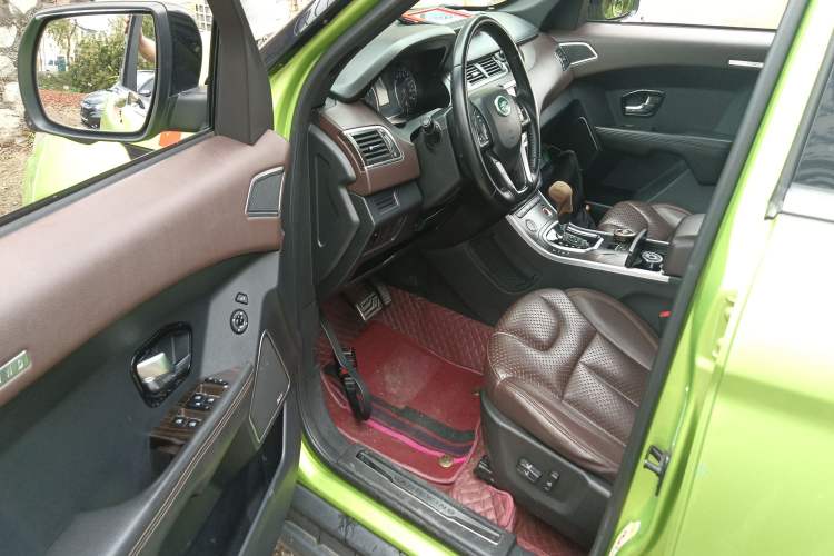 Used Land X7 2016 2.0T Panoramic Prestige Edition