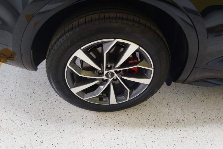 Used Audi Q5L 2024 40 TFSI Luxury Dynamic Edition Exterior 5