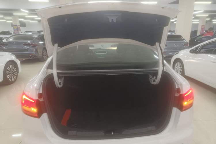 Used Ford Escort 2019 Revised Version 1.5L Automatic Enjoyment Type China VI Standard