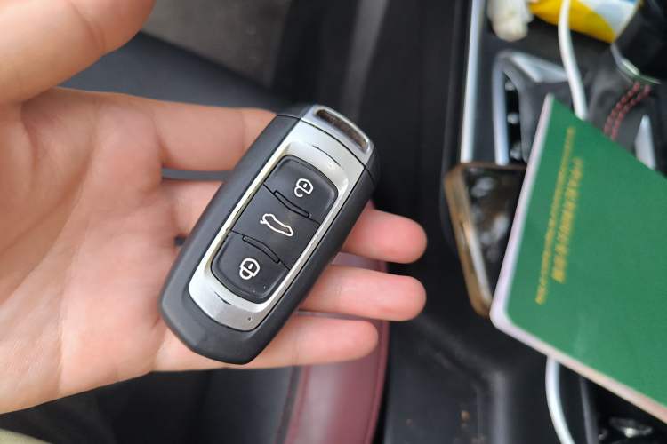 Used Geely Auto Vision X3 2021 PRO 1.5L CVT Deluxe Model
