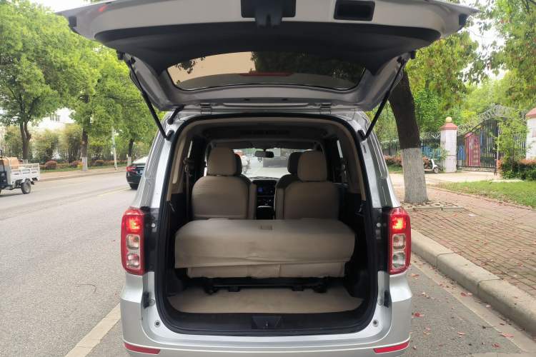 Used Wuling Hongguang 2021 1.5L Revised S Standard Version with Electric Power Steering LAR Trunk