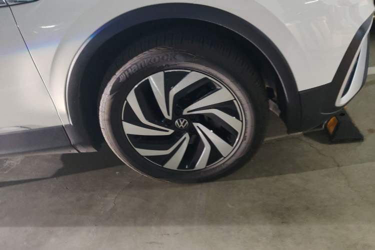 Used Volkswagen Tiguan L 2022 330TSI Automatic Two-Wheel Drive Smart Edition Exterior 1