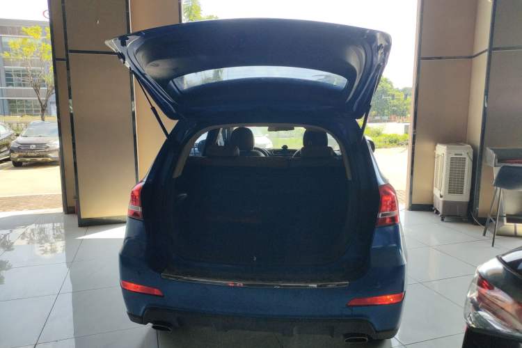 Used Haval H2 2017 Red-Label 1.5T Manual Two-Wheel Drive Luxury Model