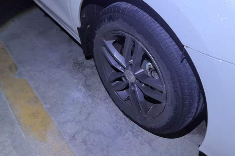 Used BYD Qin Pro 2019 Super Edition 1.5TI Automatic Smart Connect FENGSHANG Model China V Standard
