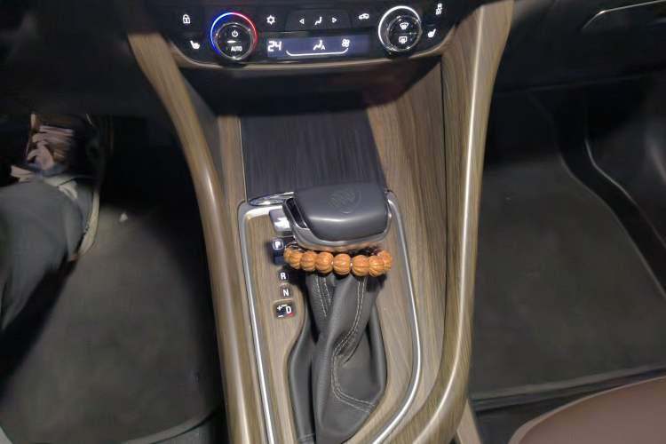 Used Buick GL6 2018 18T 6-Seater Prestige Model
