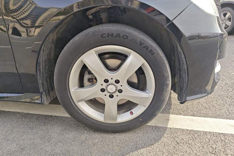 Used Mercedes-Benz R-Class 2014 R 320 4MATIC Luxury Model