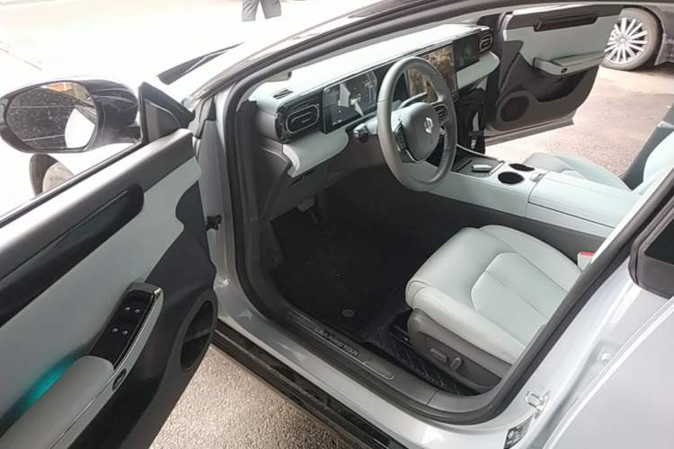 Used Leapmotor C01 2024 Pure Electric 525 Luxury Edition Driver Seat