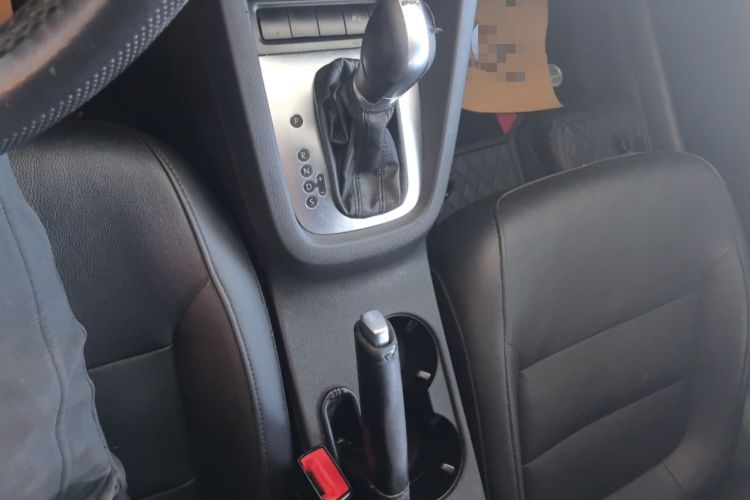 Used Volkswagen Sagitar 2014 Revised Version 1.4TSI Automatic Luxury Edition
